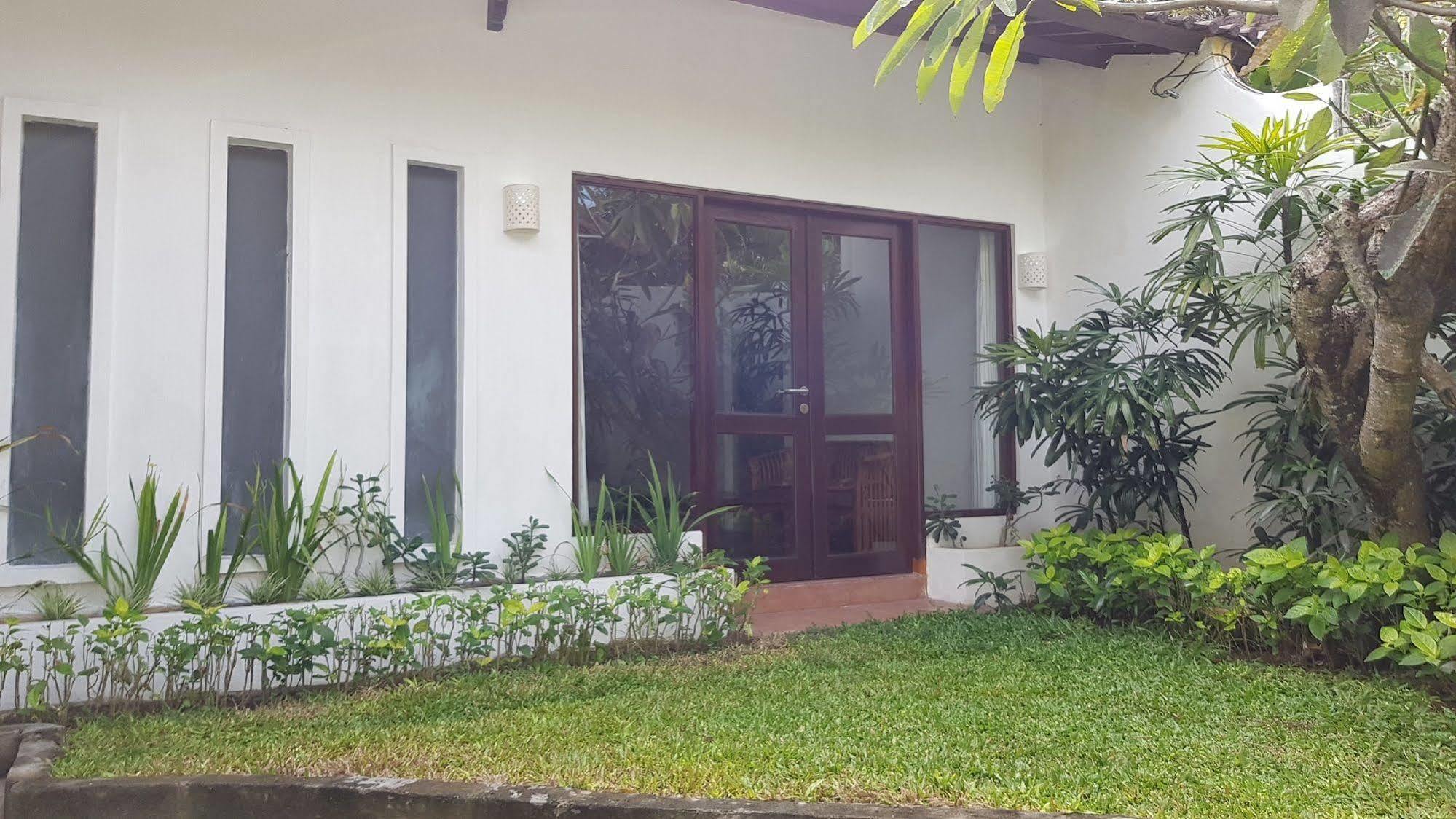 Kumpul Kumpul Villa Double Six Seminyak Exterior foto